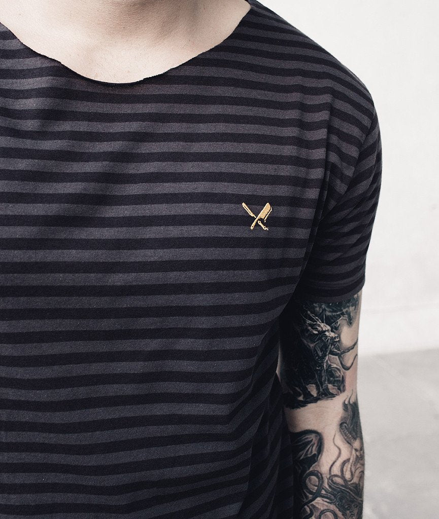 CUTTED NECK long t-shirt by Distorted People