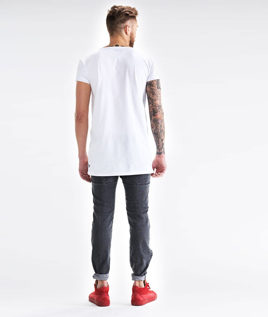 TILO cutted grand neck long t-shirt by Distorted People