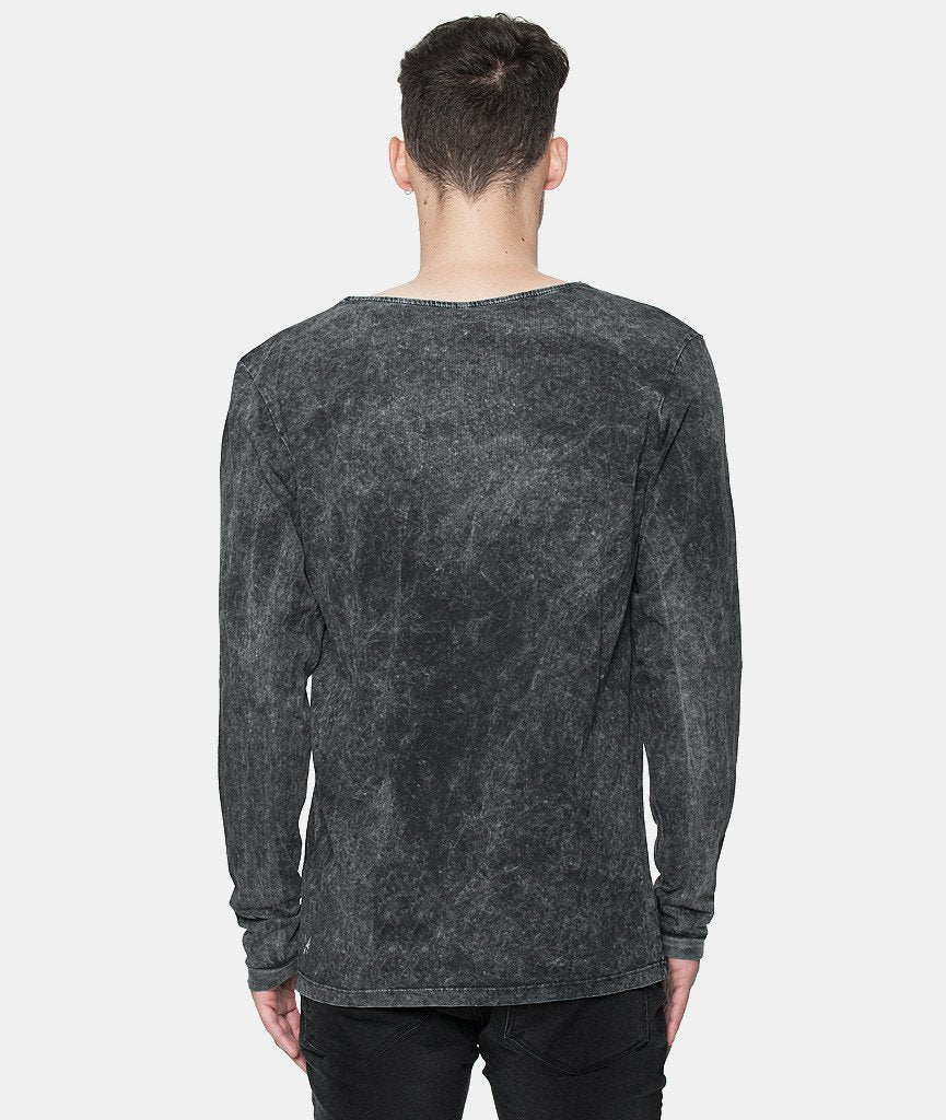 Barber & Butcher Cutted Neck longsleeve by Distorted People