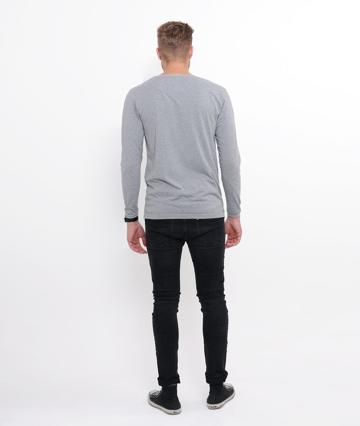 LUKE grand neck Longsleeve by Distorted People