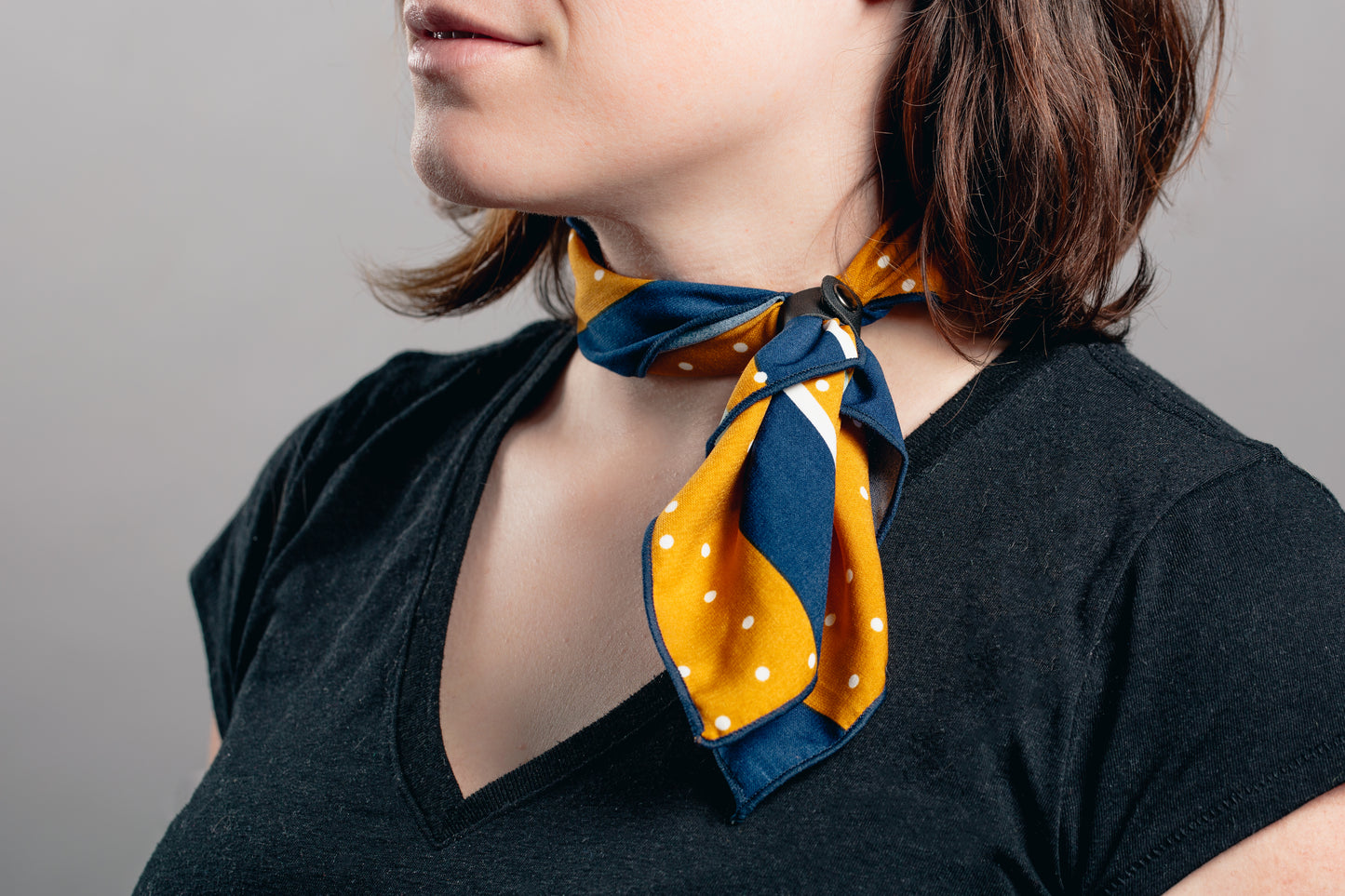 蓝色和橙色围巾产品