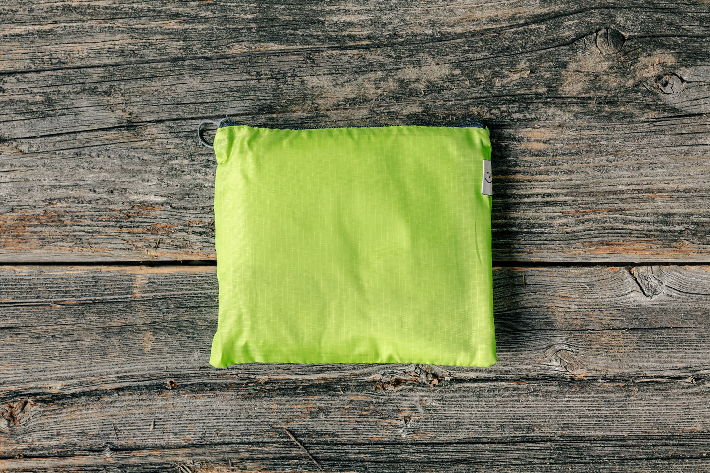 露营产品防水背包绿色