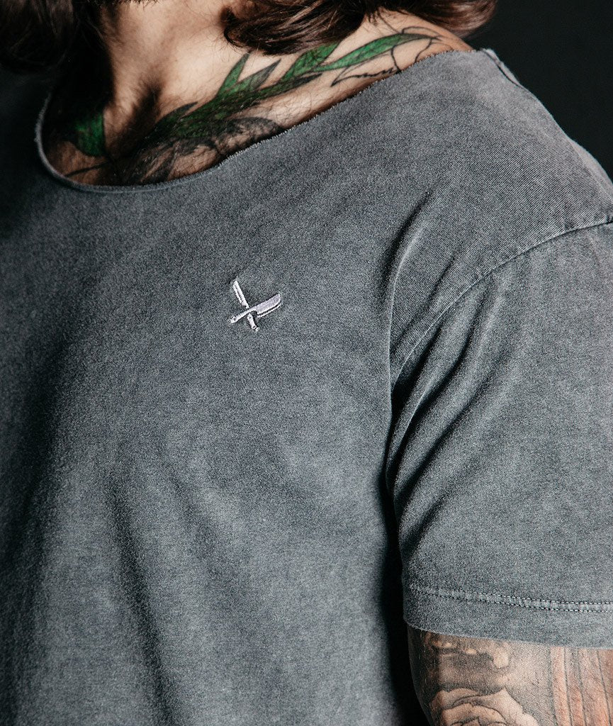 CUTTED NECK long t-shirt by Distorted People
