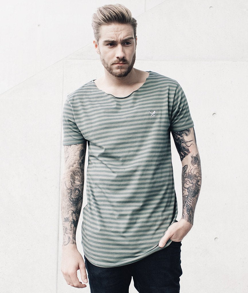 CUTTED NECK long t-shirt by Distorted People