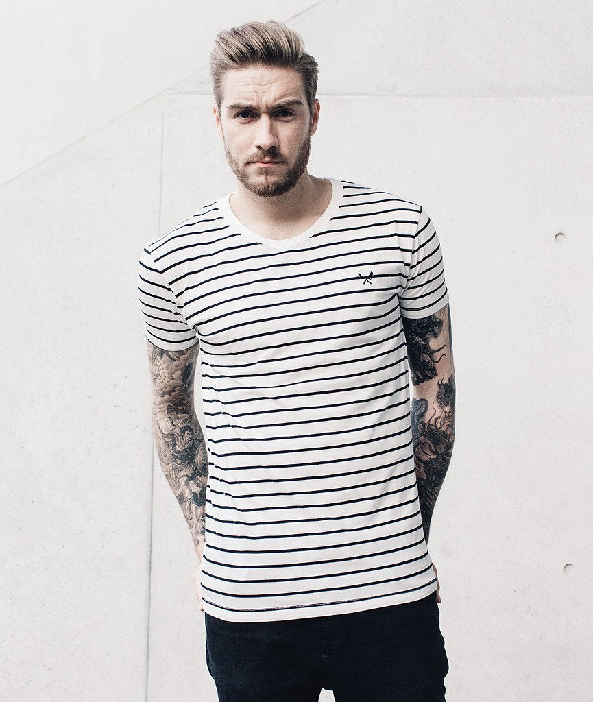 CREW NECK t-shirt by Distorted People