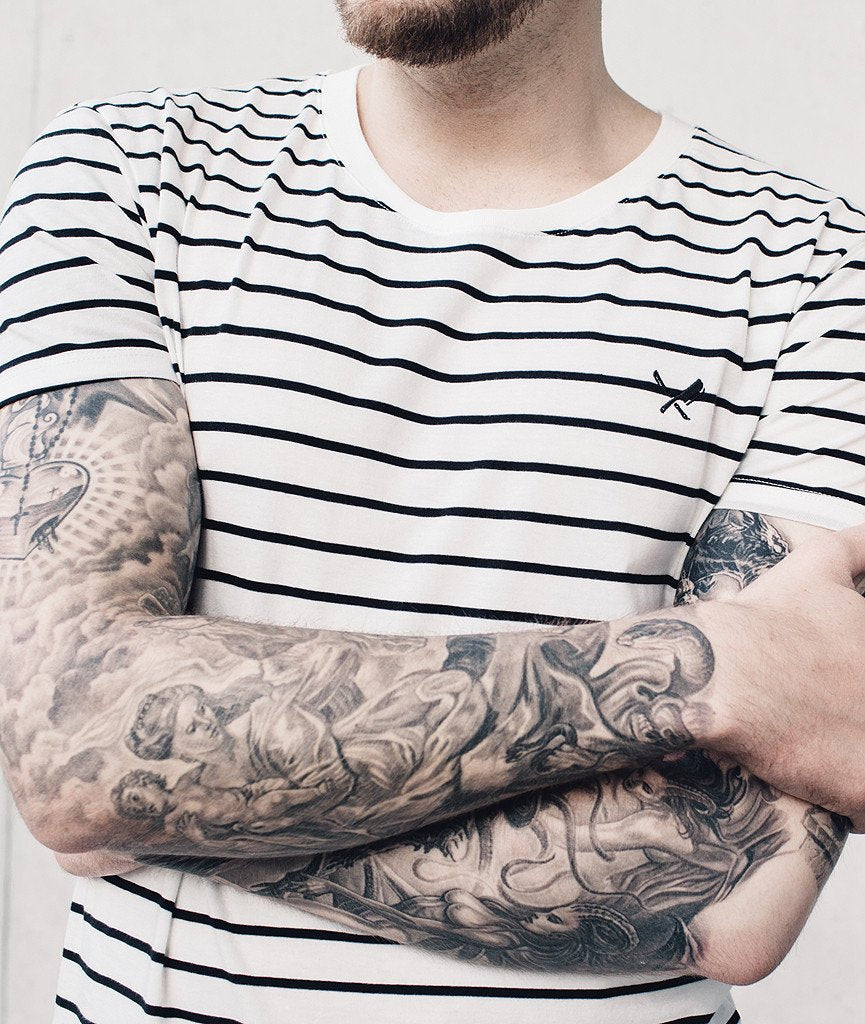 CREW NECK t-shirt by Distorted People