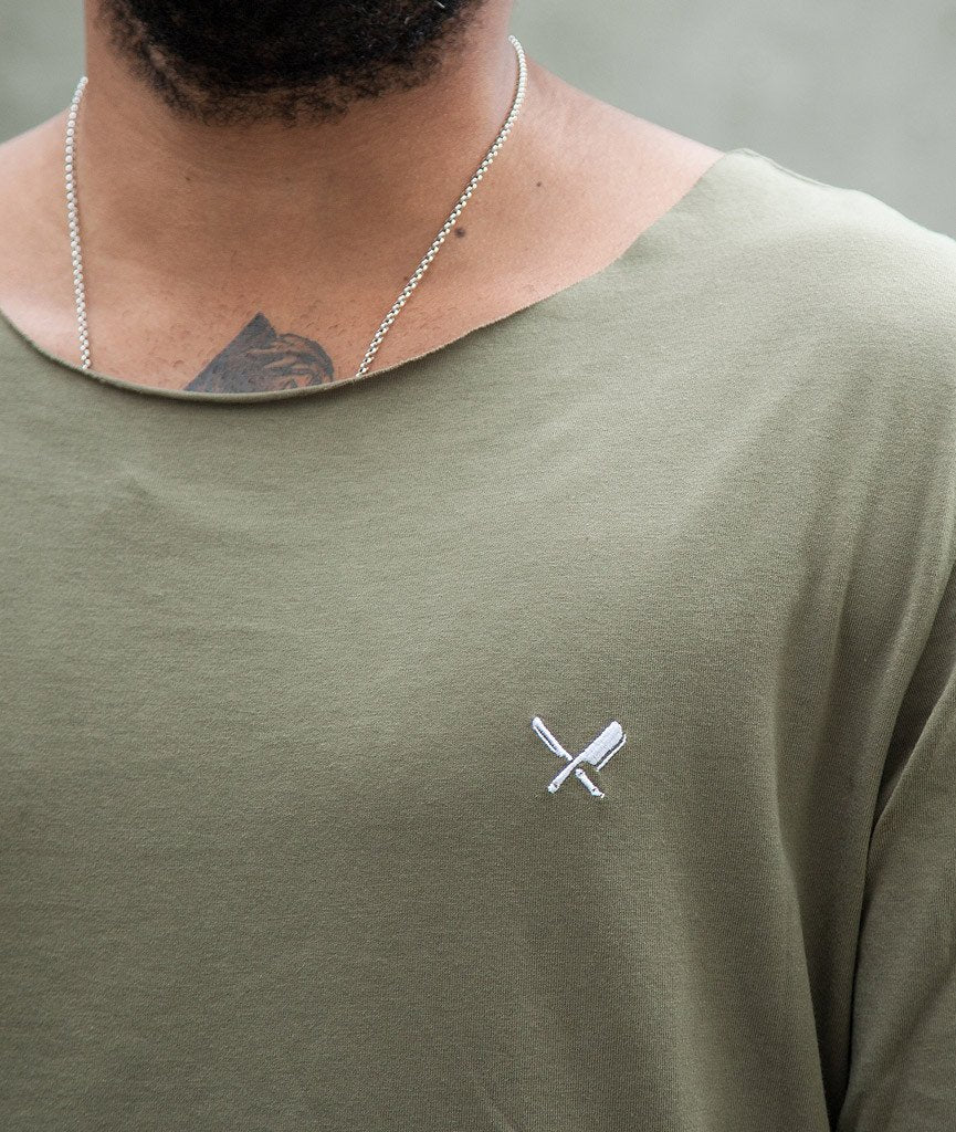 Cutted Neck Circle longsleeve by Distorted People