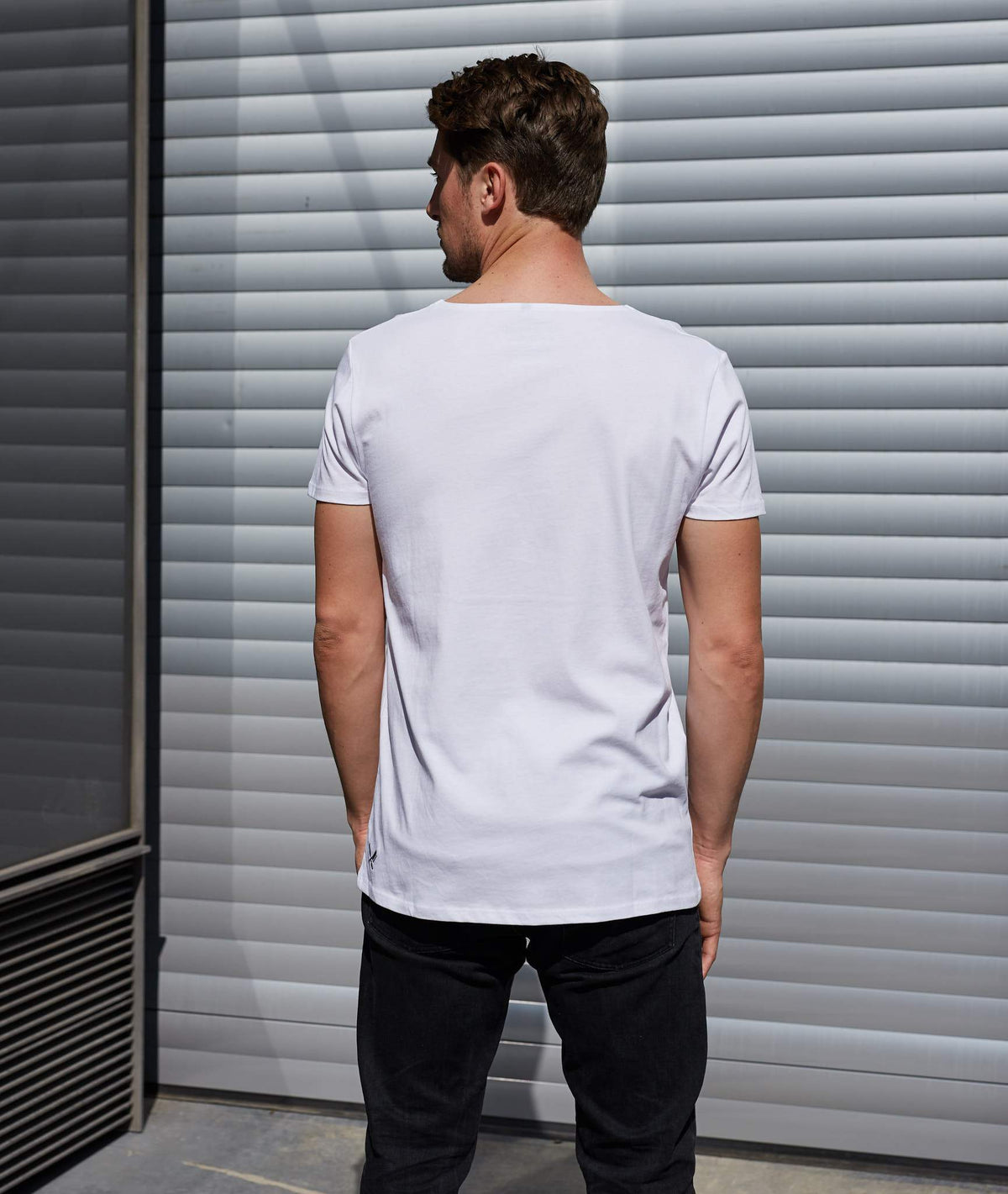 Cutted Neck