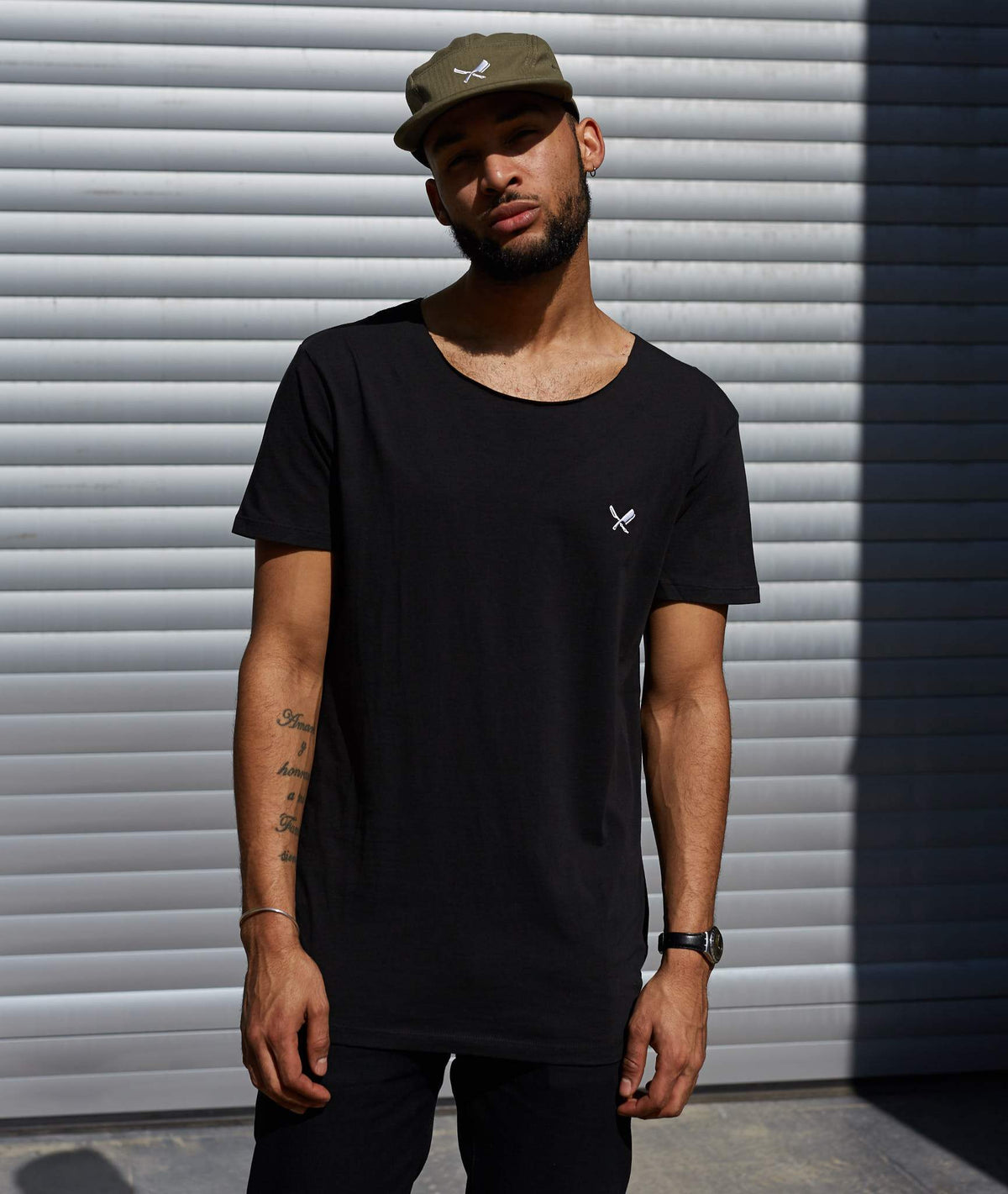 Cutted Neck