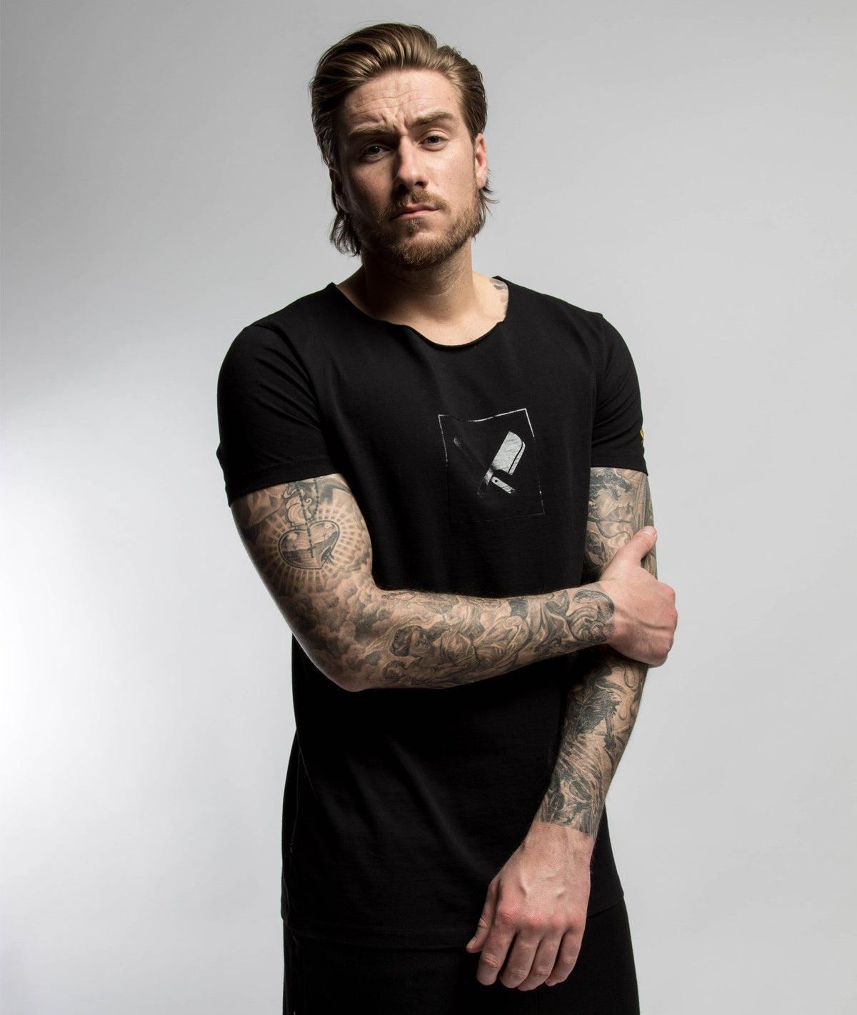 Decade Cutted Neck t-shirt by Distorted People