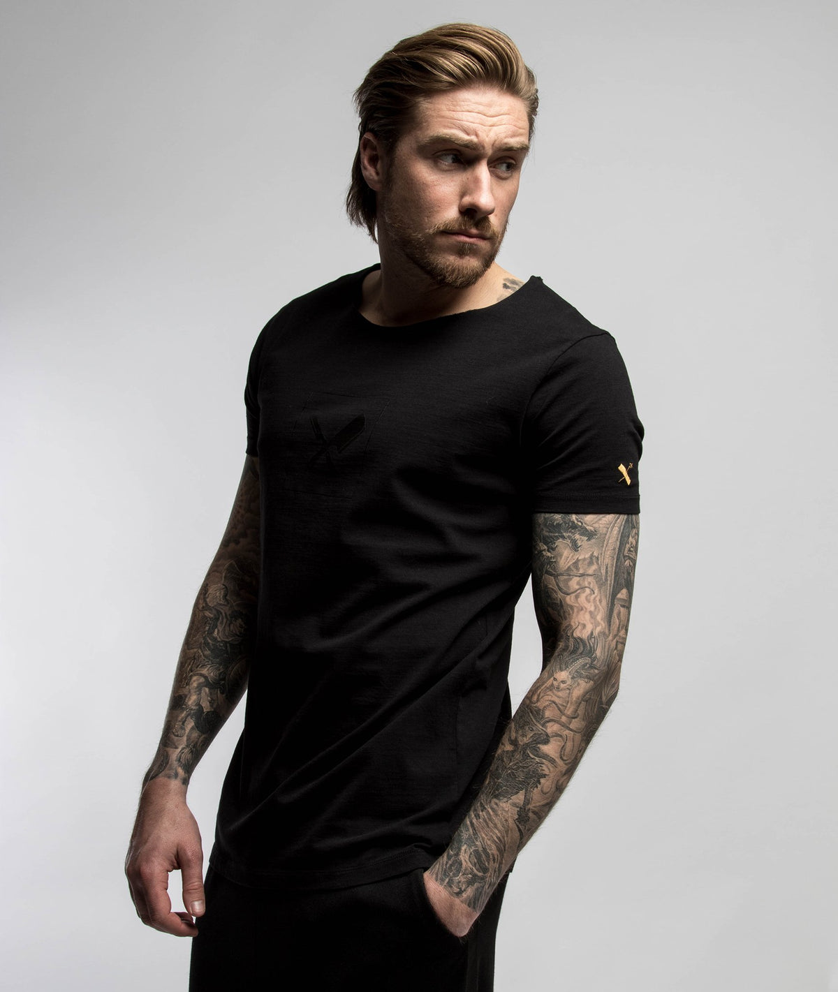 Decade Cutted Neck t-shirt by Distorted People