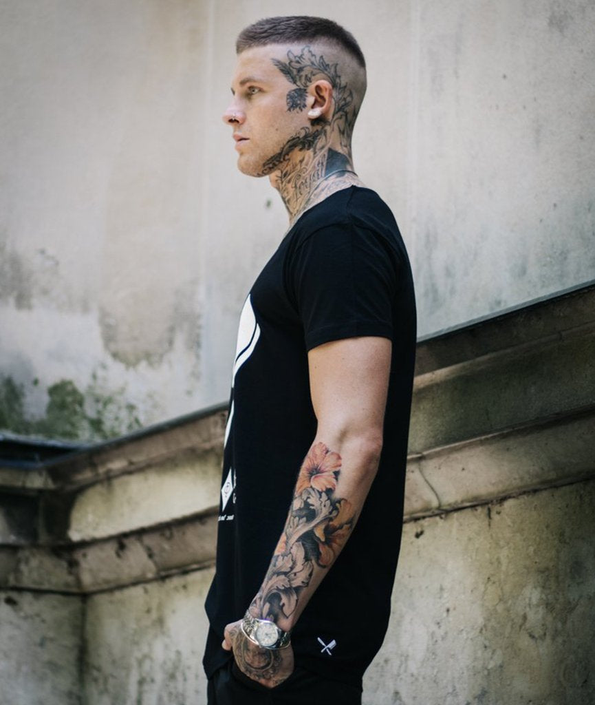 Barber & Butcher Cutted Neck t-shirt by Distorted People