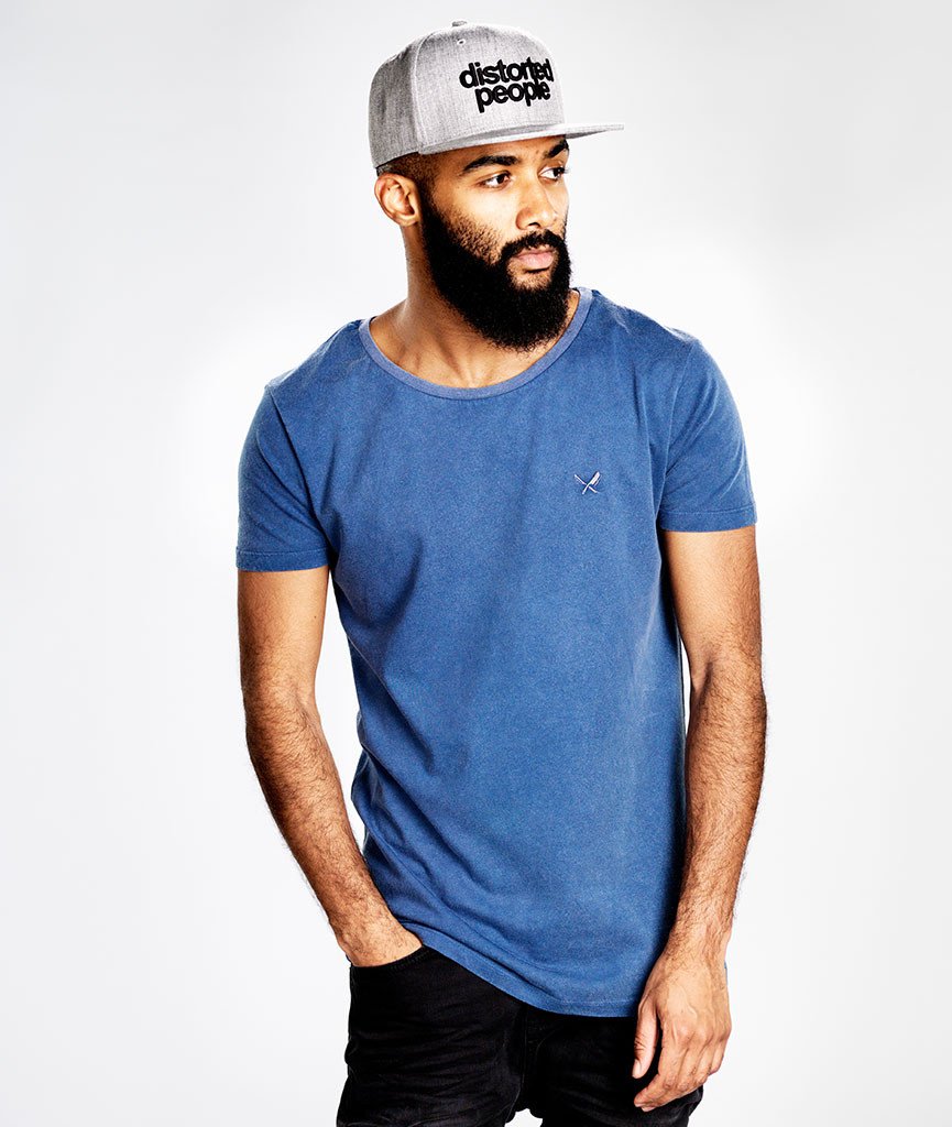 TARO grand neck t-shirt by Distorted People