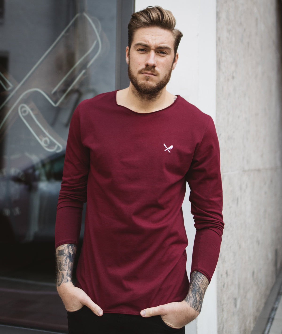 Grand Crew Neck Lettering longsleeve by Distorted People