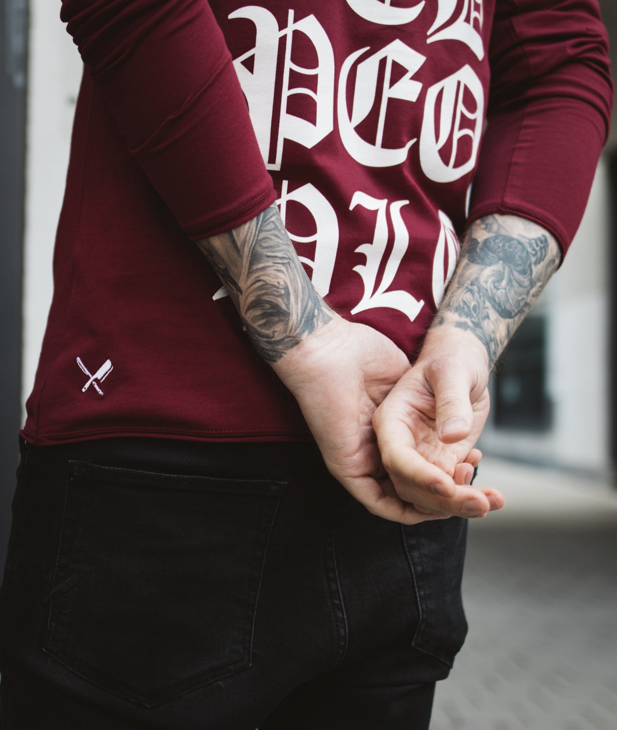 Grand Crew Neck Lettering longsleeve by Distorted People