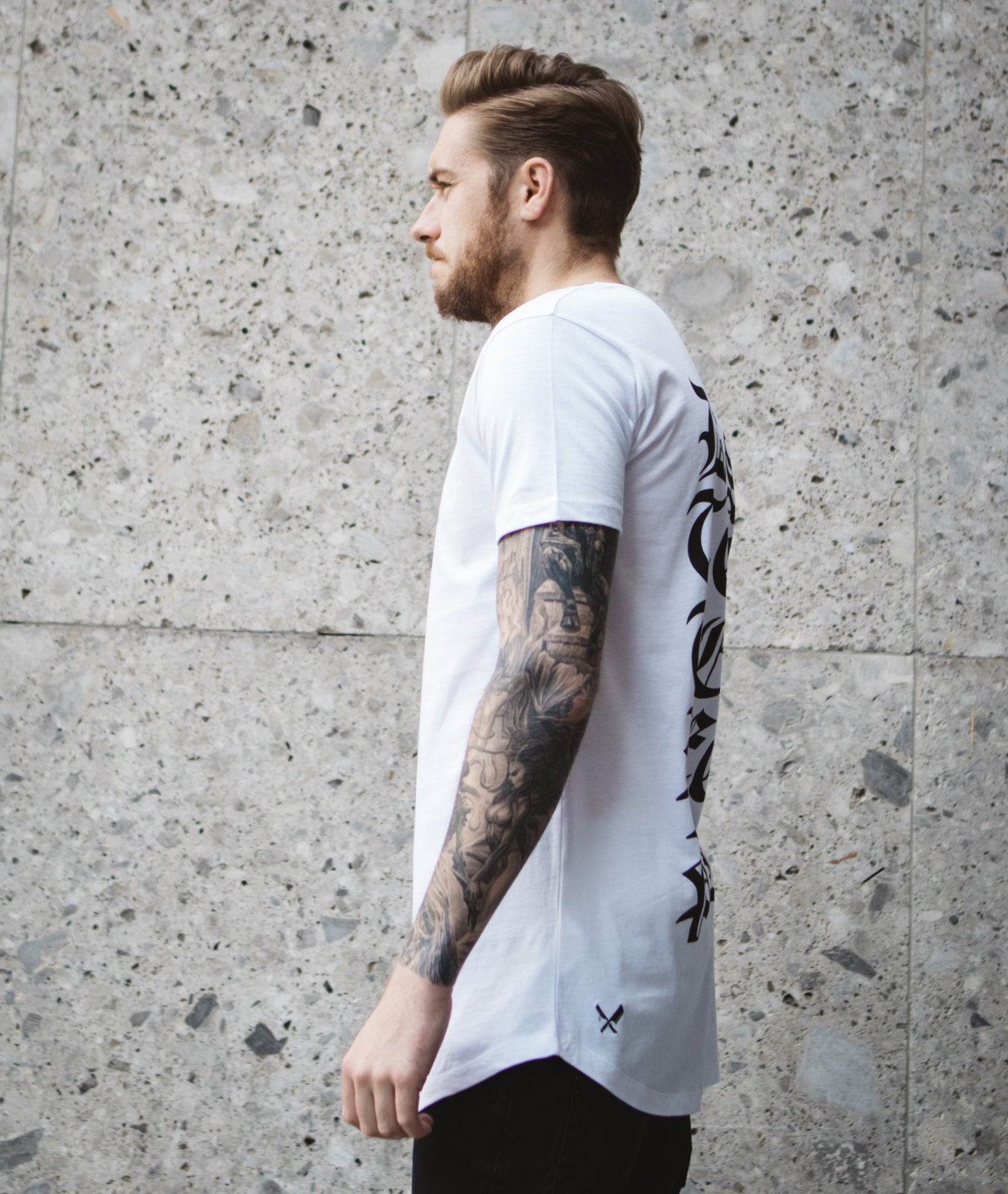 B&B Cutted Neck Lettering long t-shirt by Distorted People