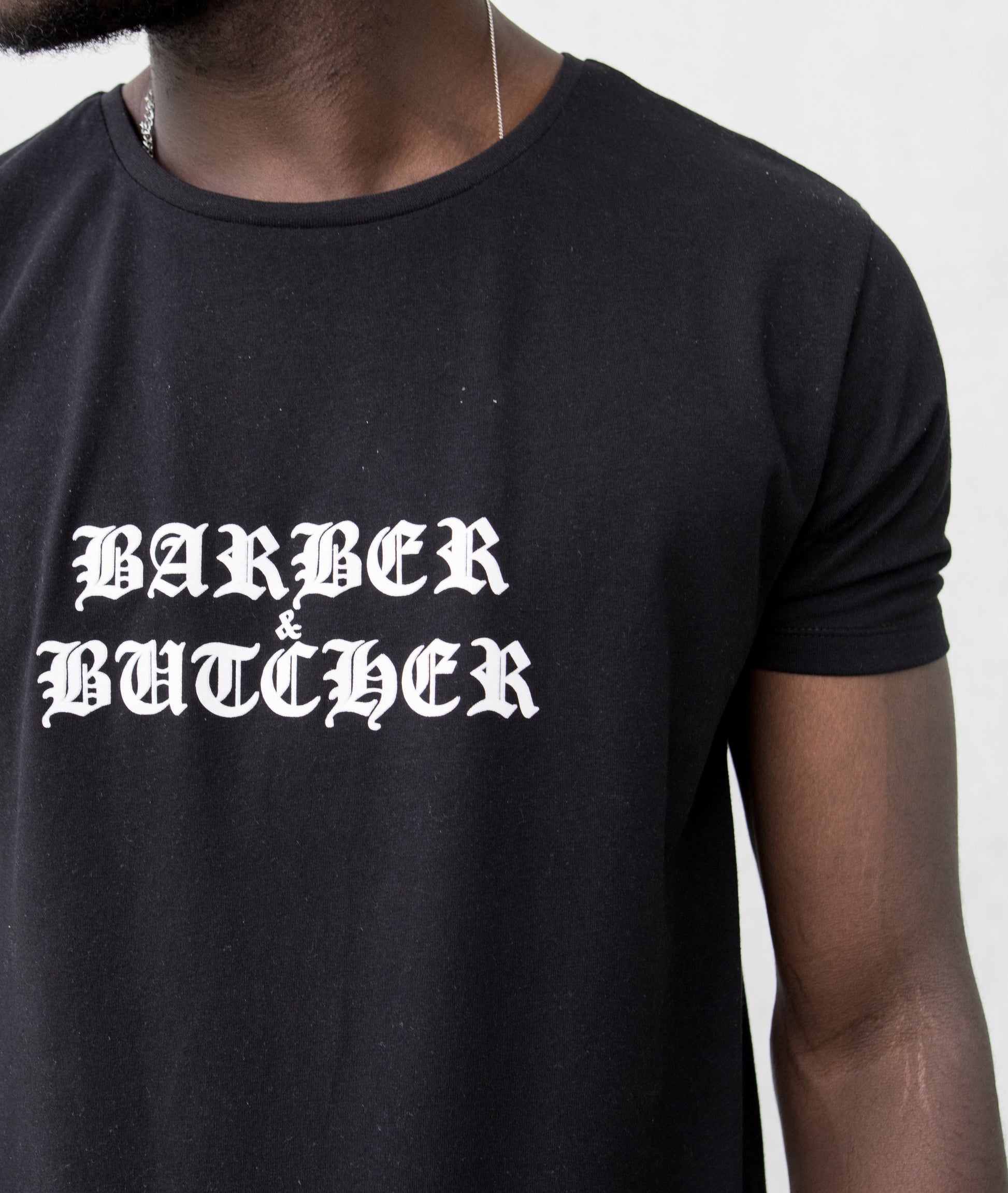 B&B Grand Crew Neck Lettering long t-shirt by Distorted People