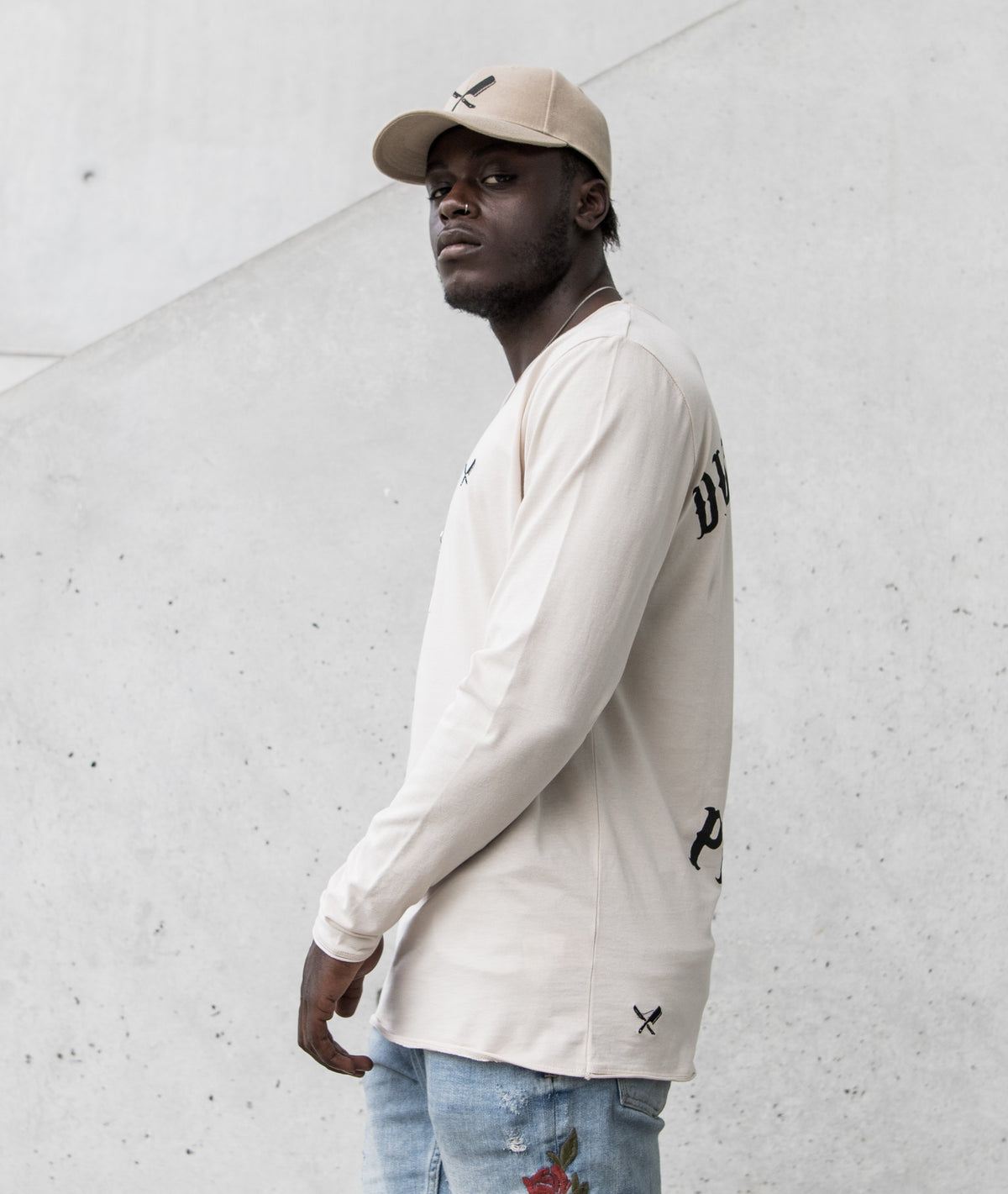 Grand Crew Neck Vintage Team longsleeve by Distorted People