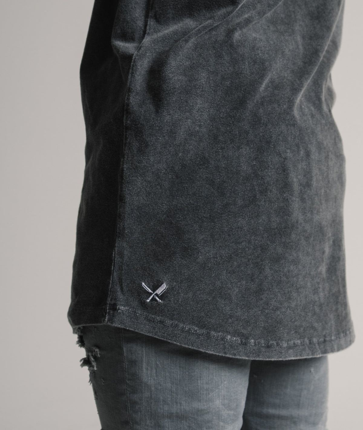 Grand Crew Neck Circle long t-shirt by Distorted People