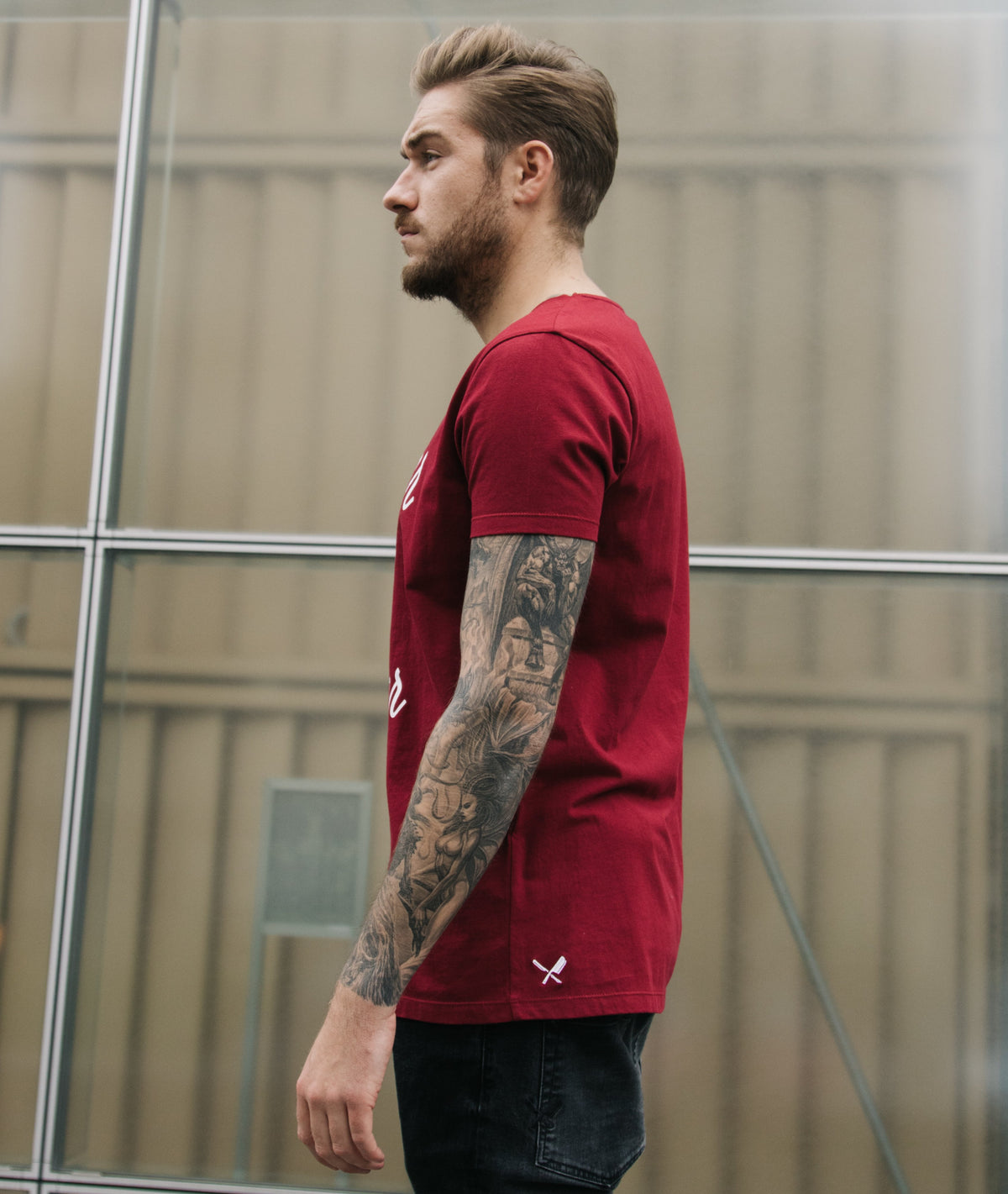 BB Blades Camo Cutted Neck t-shirt by Distorted People