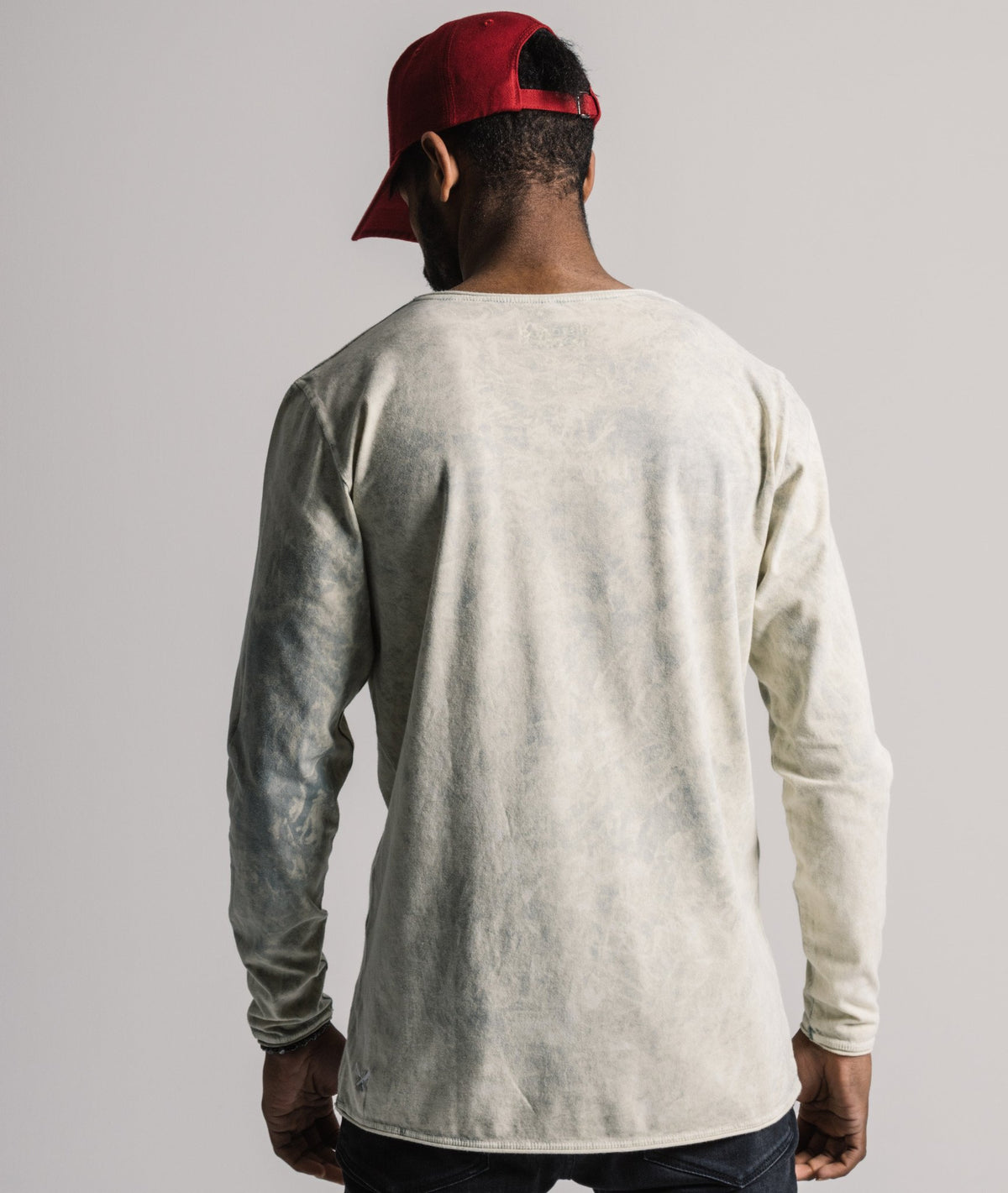 Grand Crew Neck longsleeve by Distorted People
