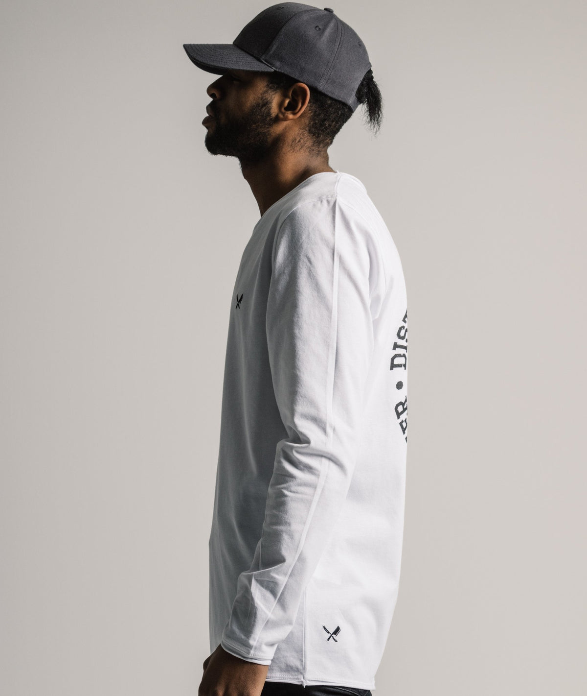 Grand Crew Neck Circle longsleeve by Distorted People