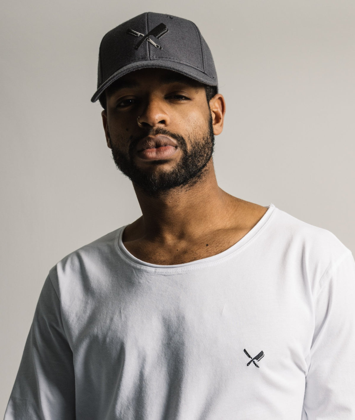 Grand Crew Neck Circle longsleeve by Distorted People
