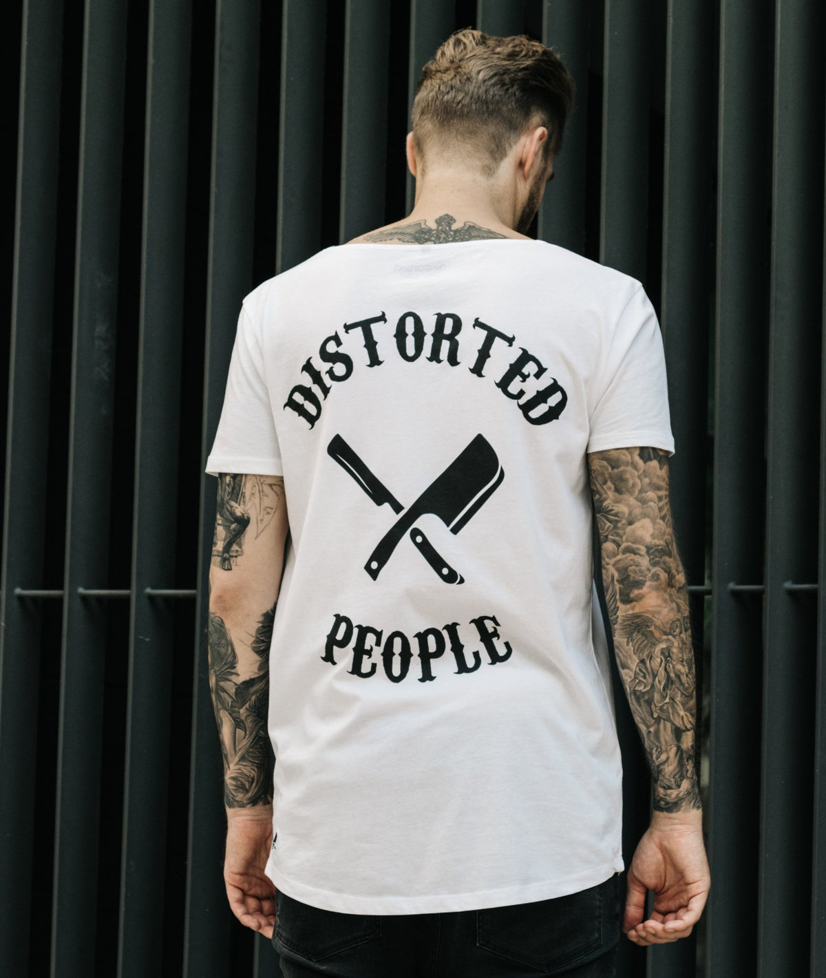 Cutted Neck Team long t-shirt by Distorted People