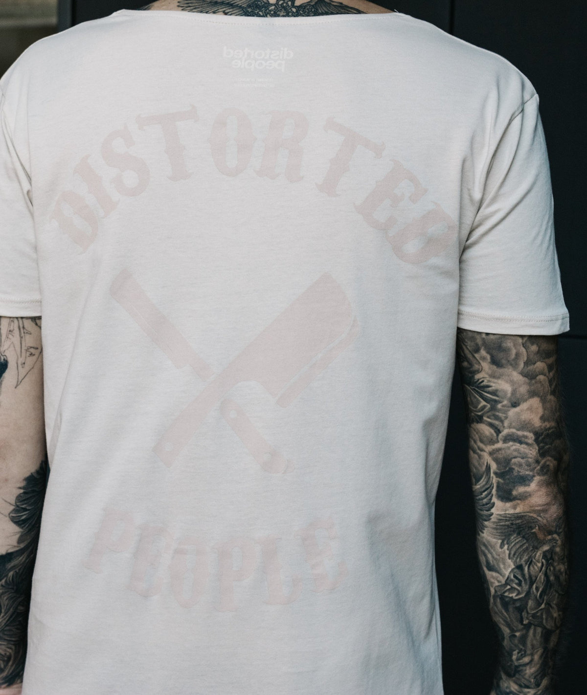 CUTTED NECK TEAM long t-shirt by Distorted People