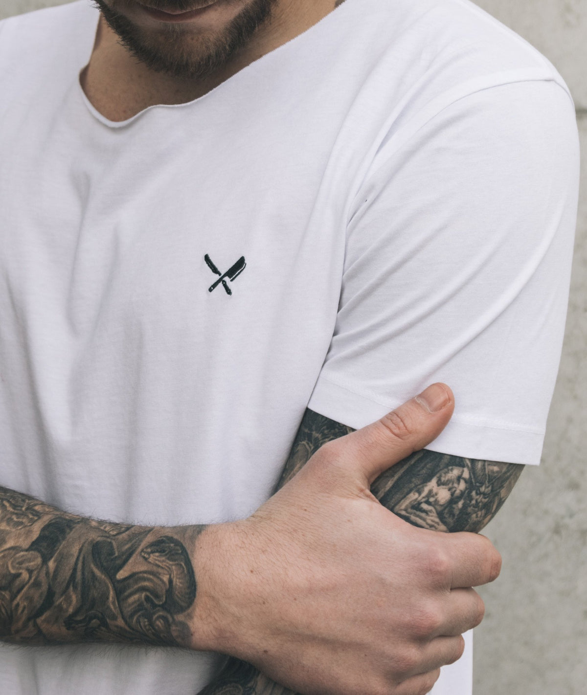 CUTTED NECK VINTAGE TEAM long t-shirt by Distorted People