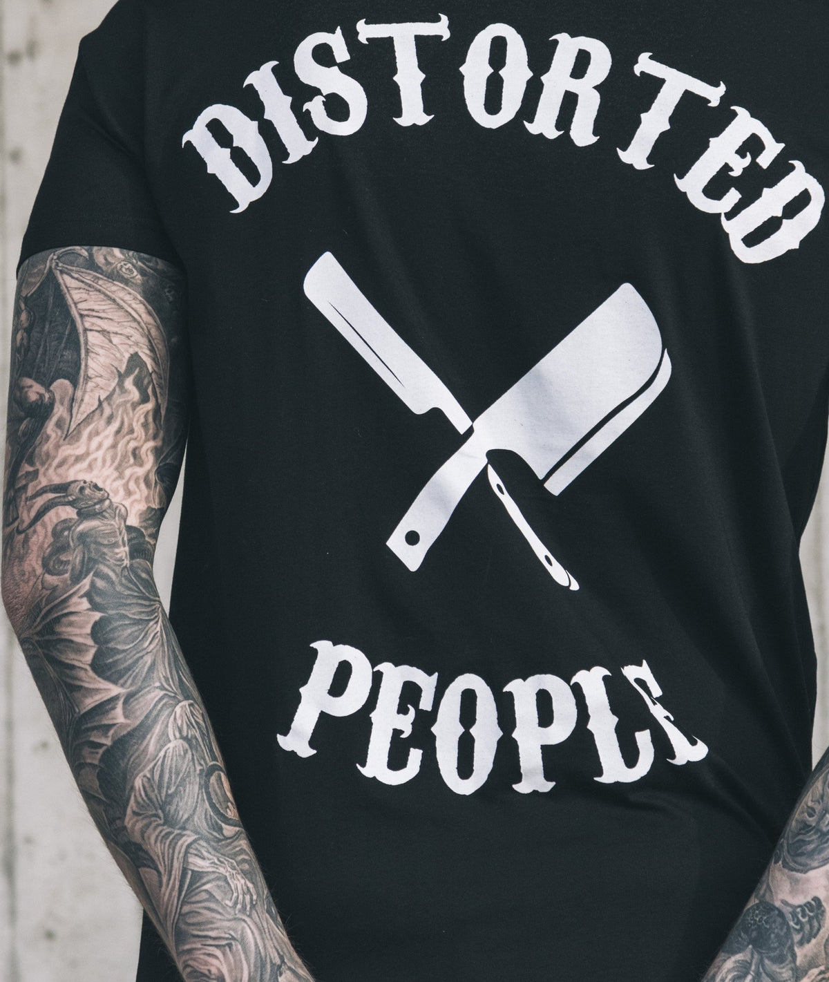 Cutted Neck Team long t-shirt by Distorted People