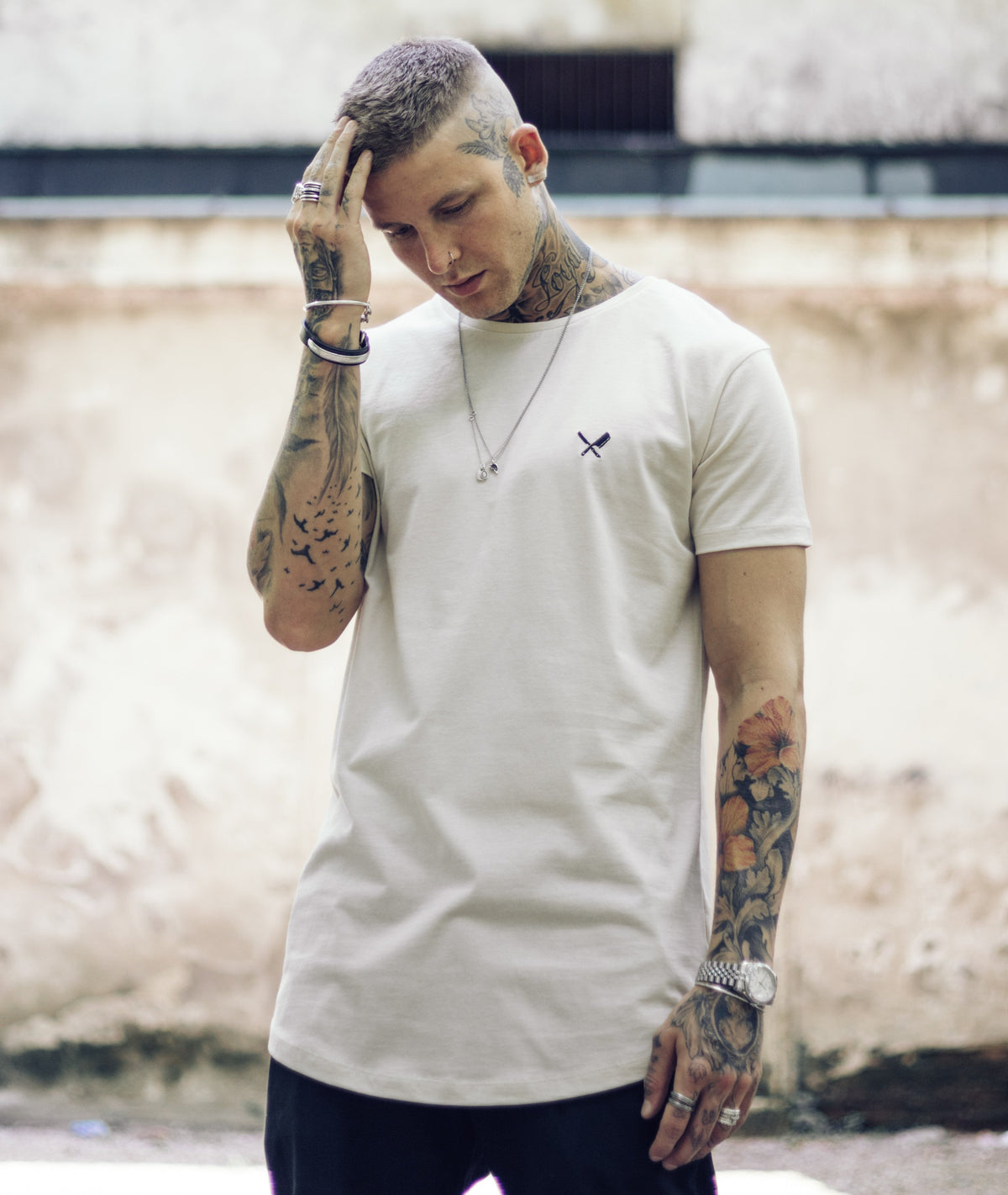 Grand Crew Neck Lettering long t-shirt by Distorted People