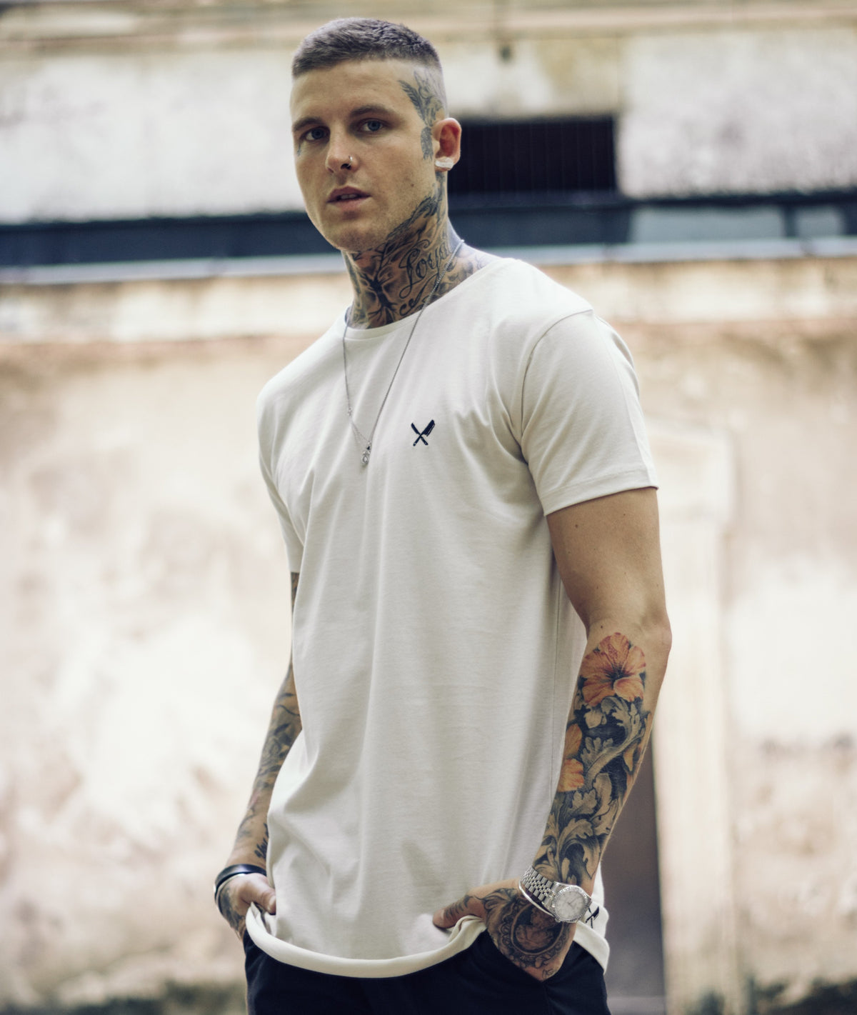 Grand Crew Neck Lettering long t-shirt by Distorted People