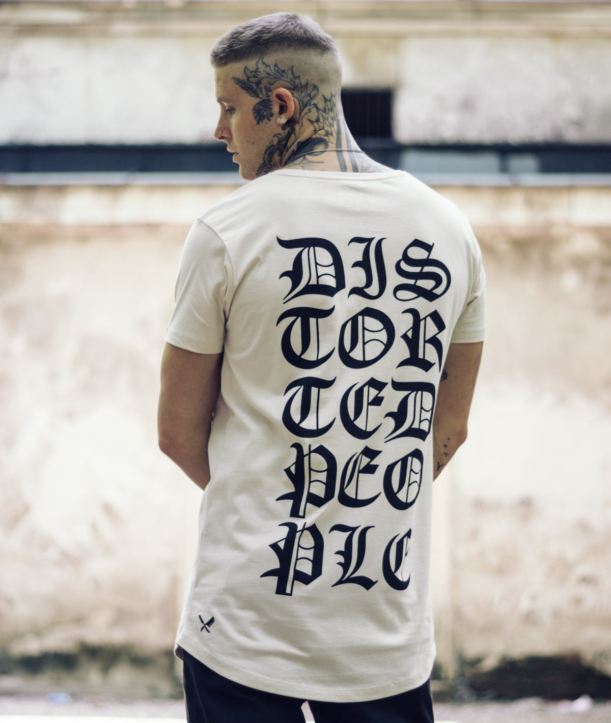 Grand Crew Neck Lettering long t-shirt by Distorted People
