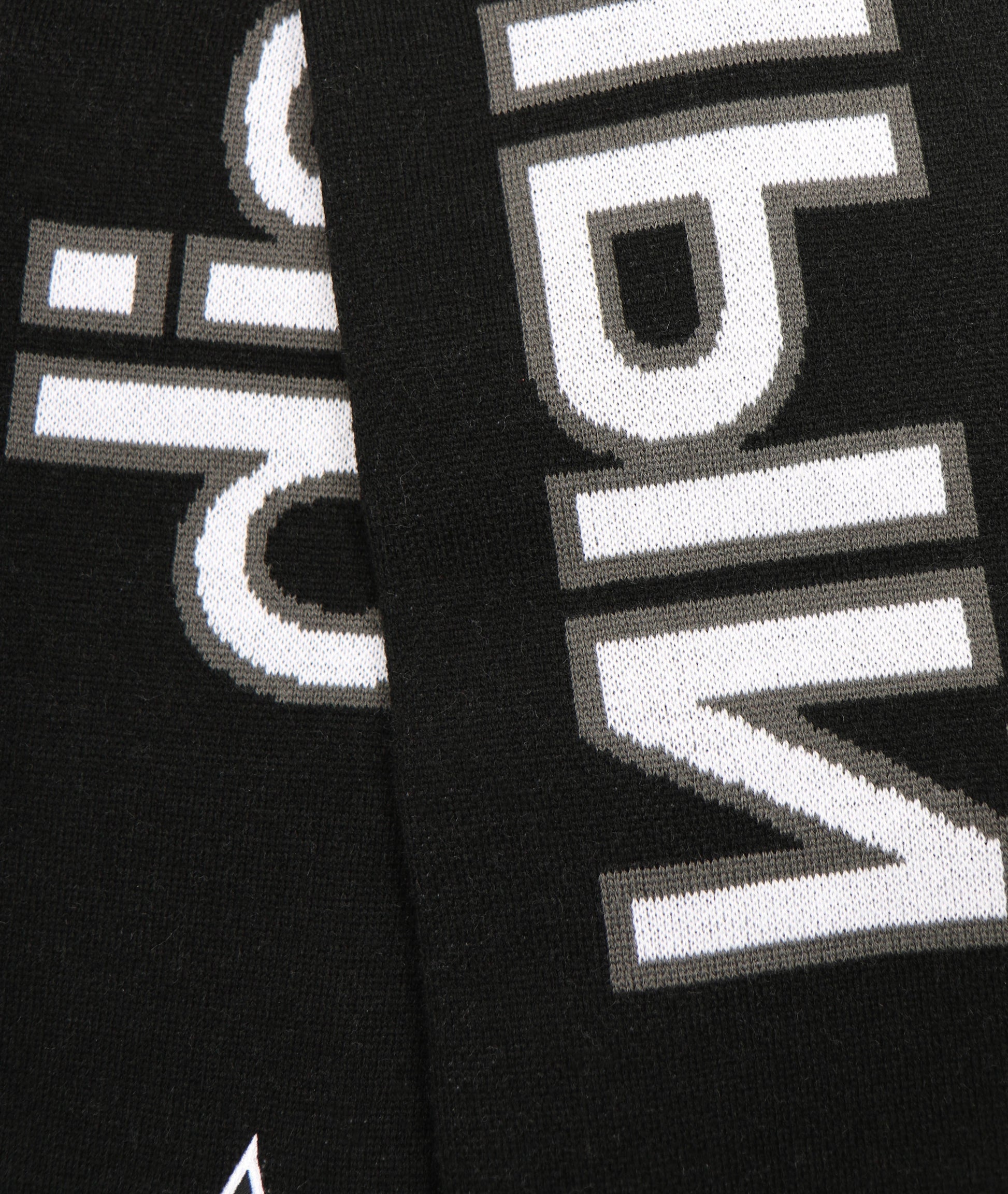 Russia scarf by Distorted People
