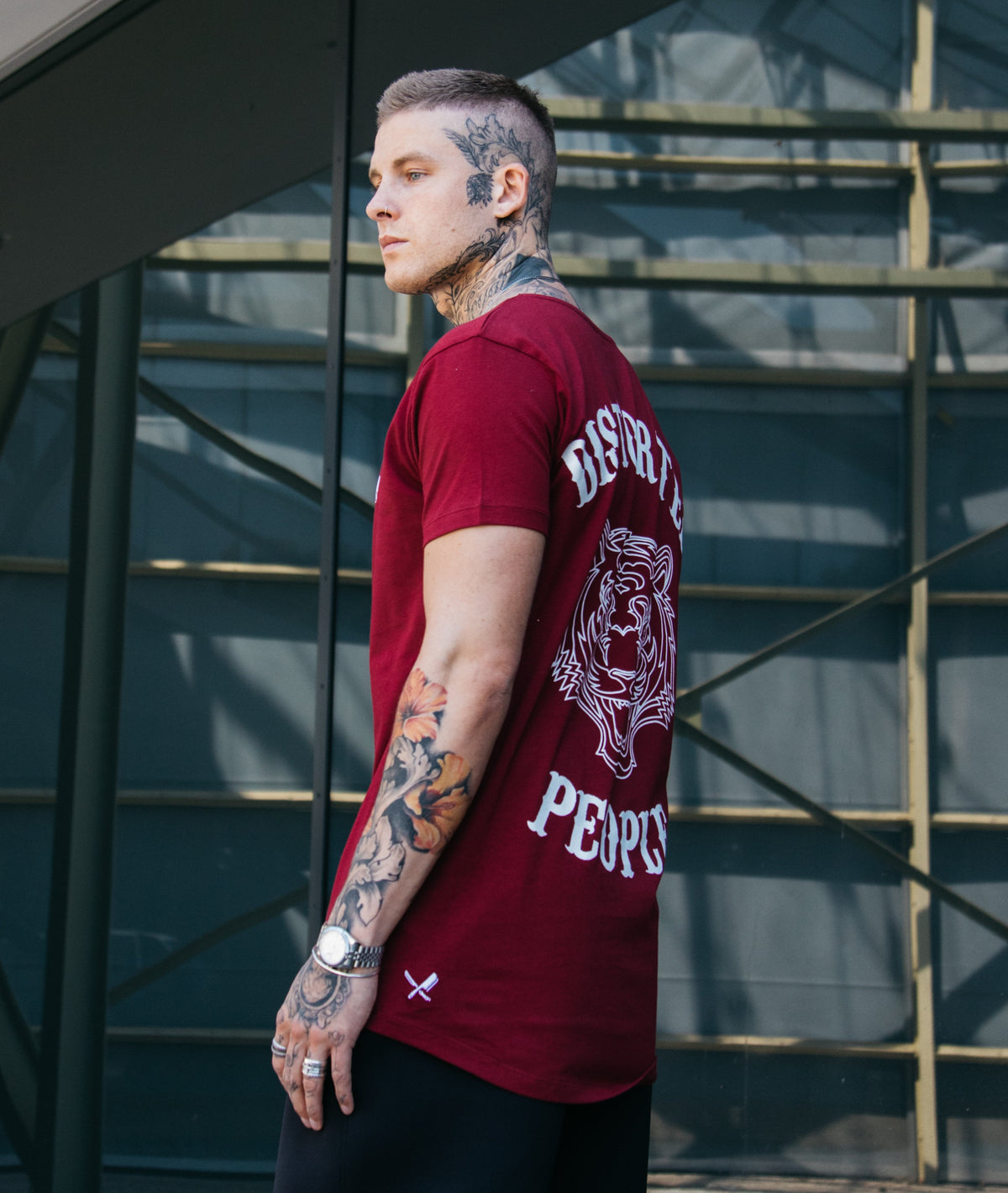 Cutted Neck Tiger long t-shirt by Distorted People