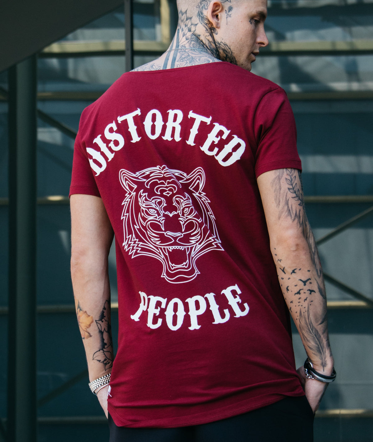 Cutted Neck Tiger long t-shirt by Distorted People