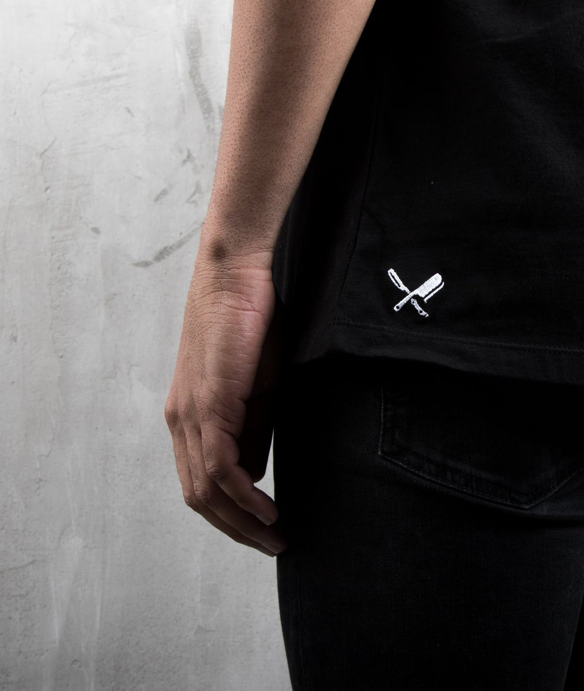 BB Blades Cutted Neck t-shirt by Distorted People