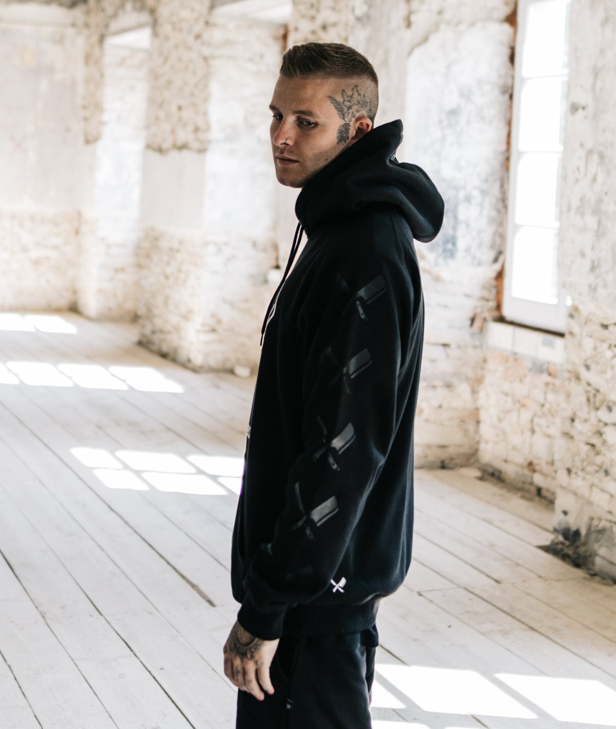Lightning Hoodie Wide Fit hoodie by Distorted People
