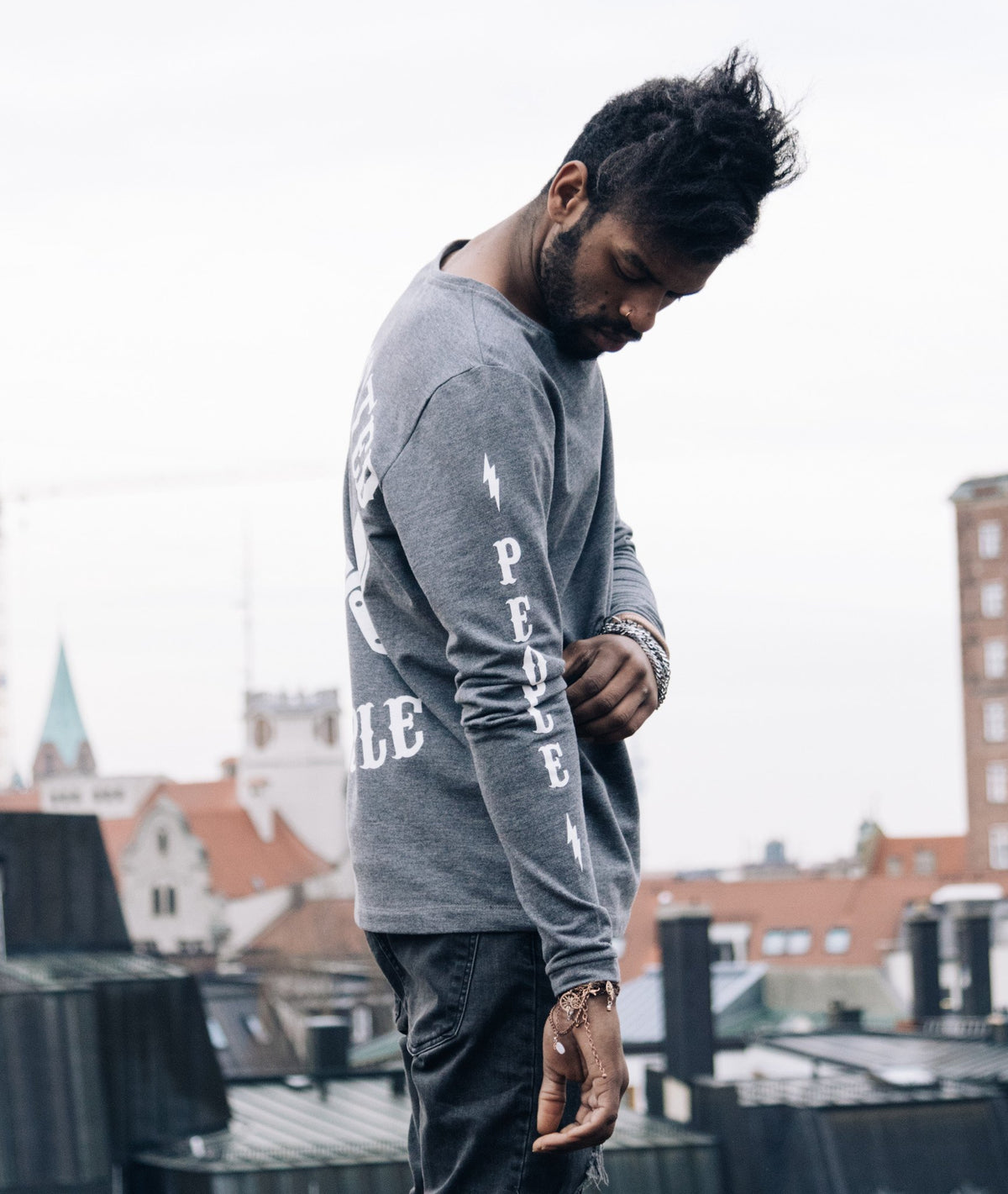 Grand Neck Team longsleeve by Distorted People