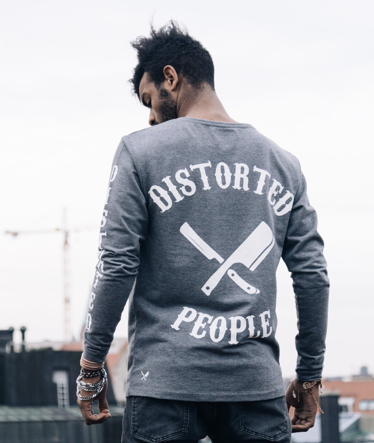 Grand Neck Team longsleeve by Distorted People