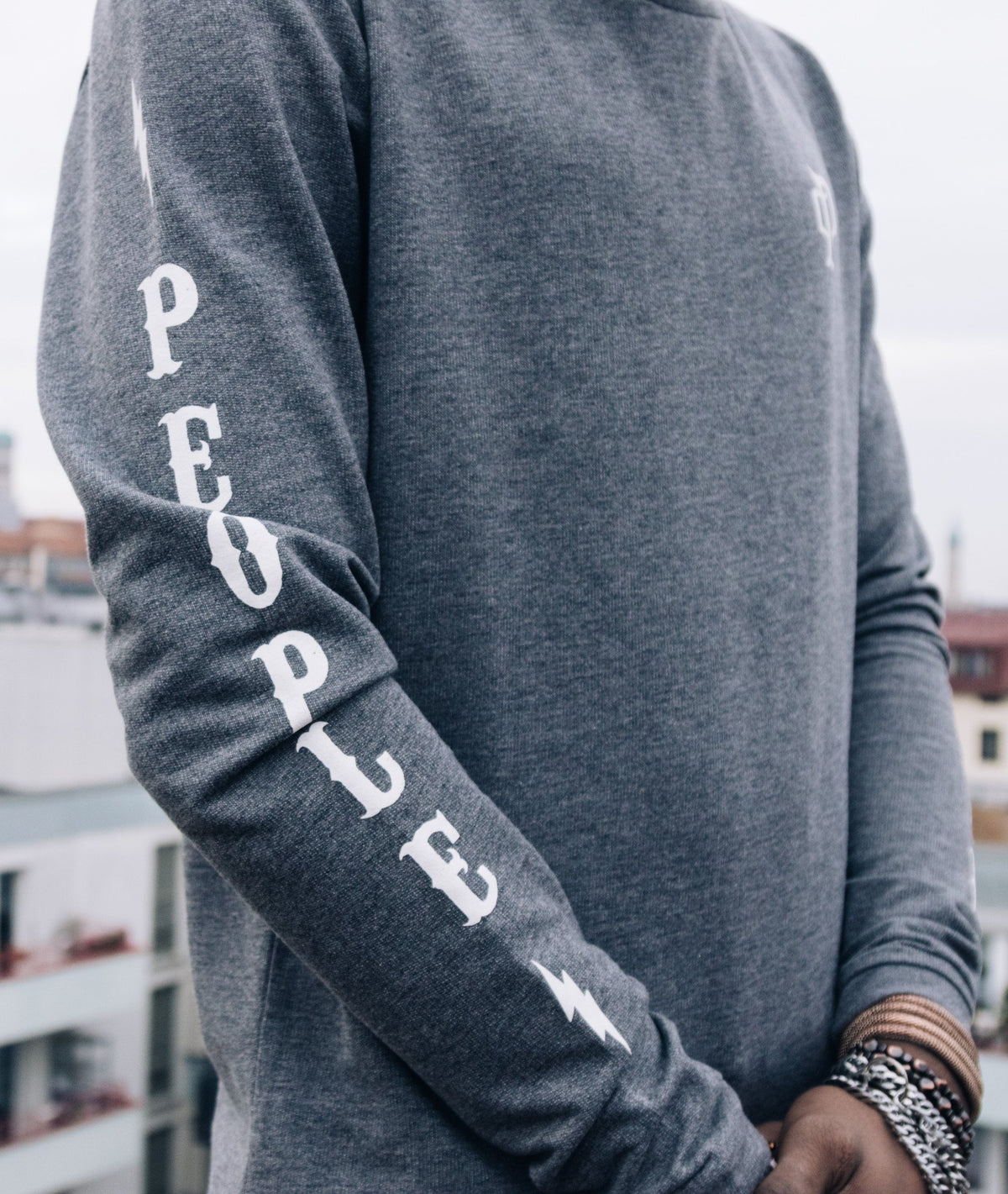 Grand Neck Team longsleeve by Distorted People