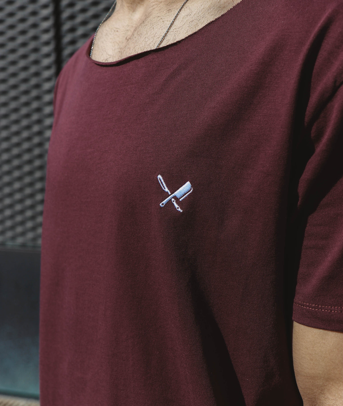 Cutted Neck
