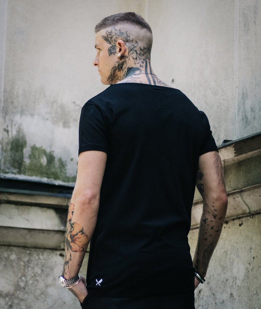 Barber & Butcher Cutted Neck t-shirt by Distorted People