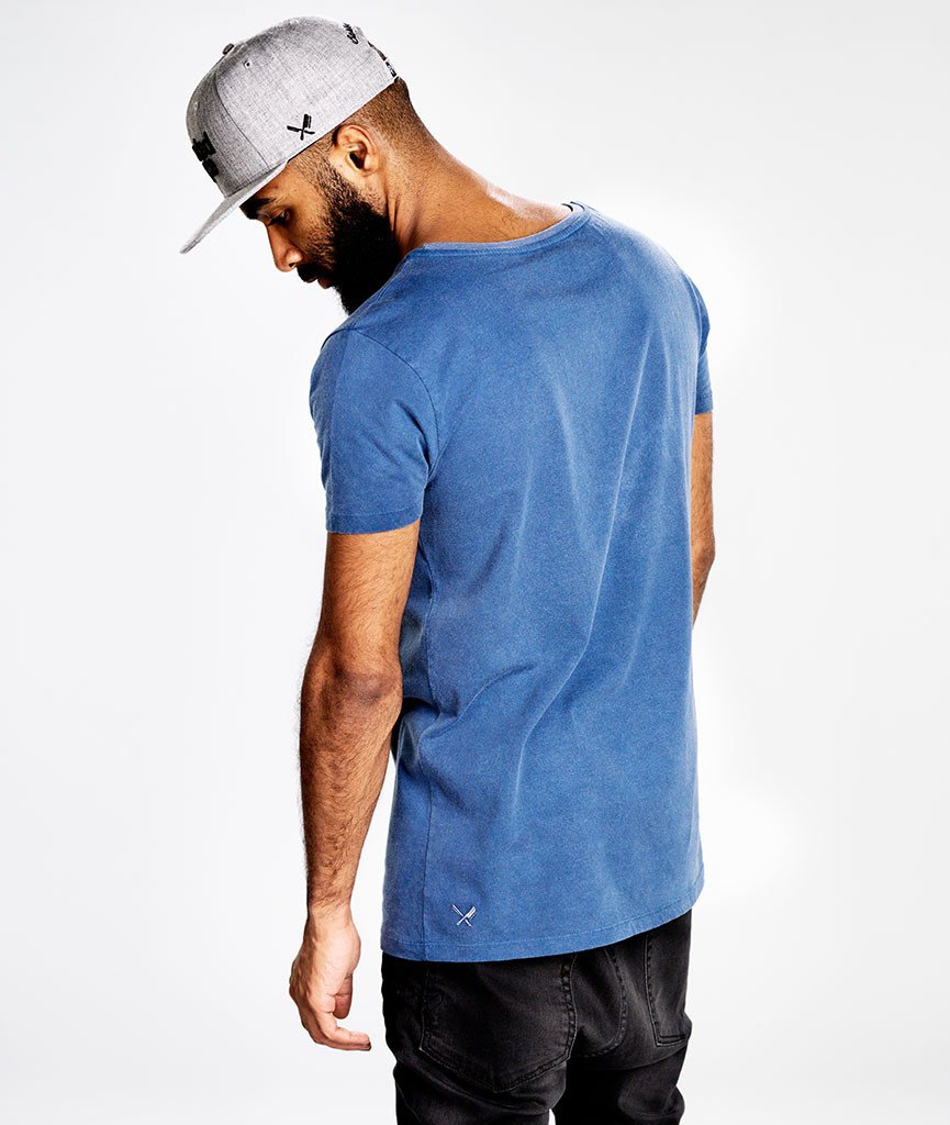 TARO grand neck t-shirt by Distorted People