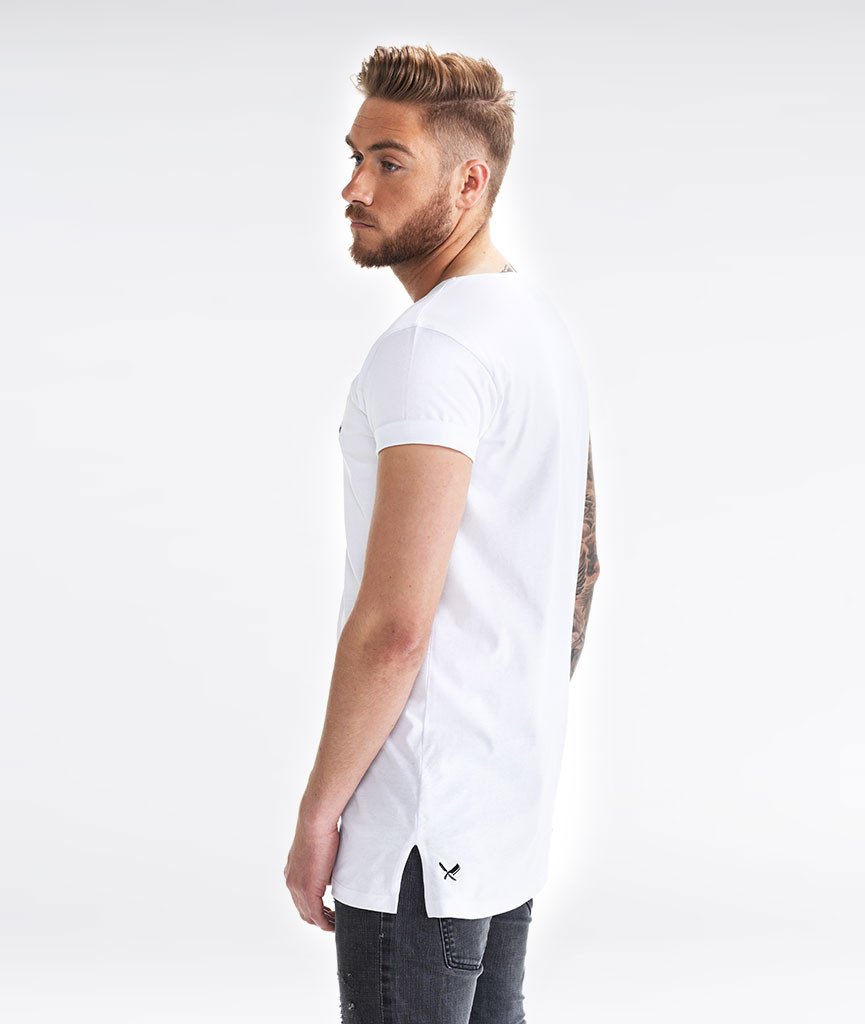TILO cutted grand neck long t-shirt by Distorted People