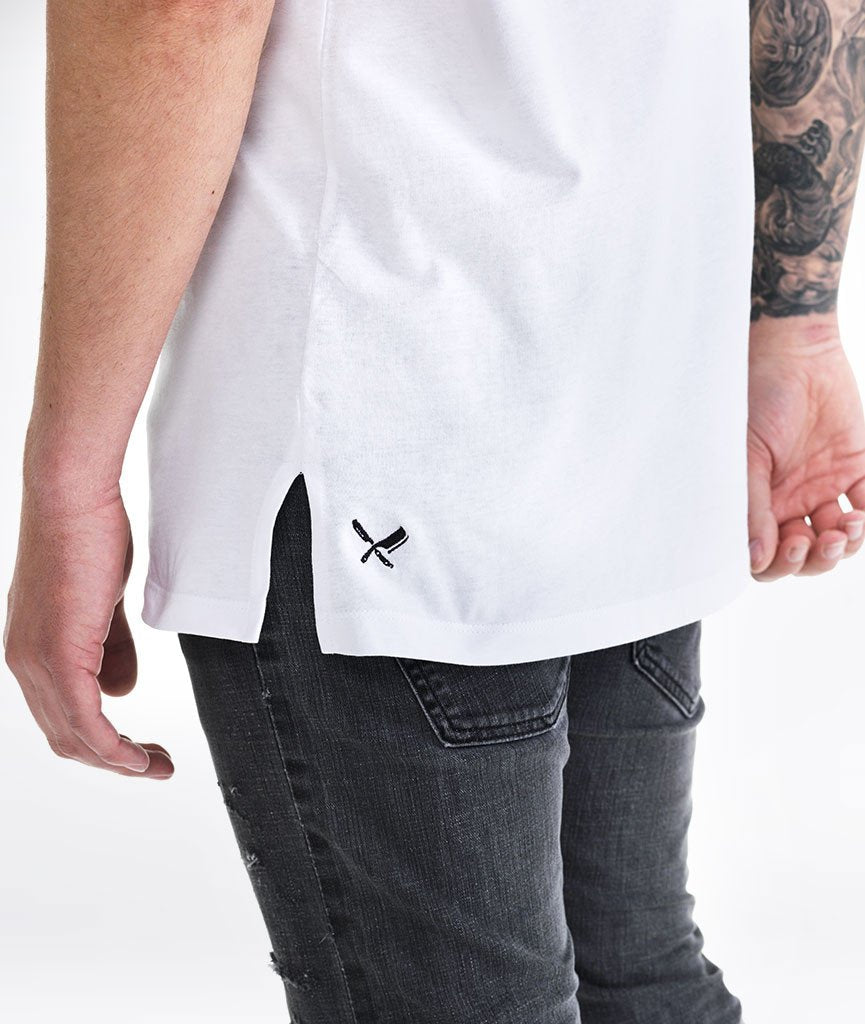 TILO cutted grand neck long t-shirt by Distorted People