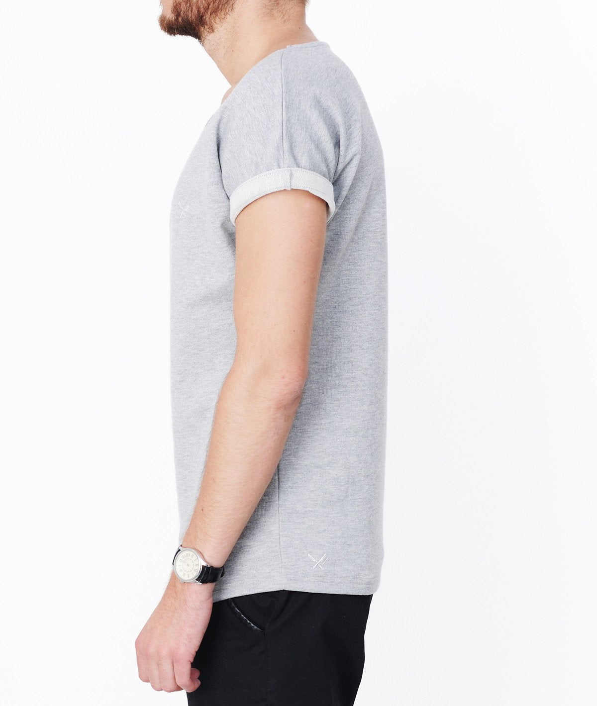 CUTTED NECK sweat-t-shirt by Distorted People