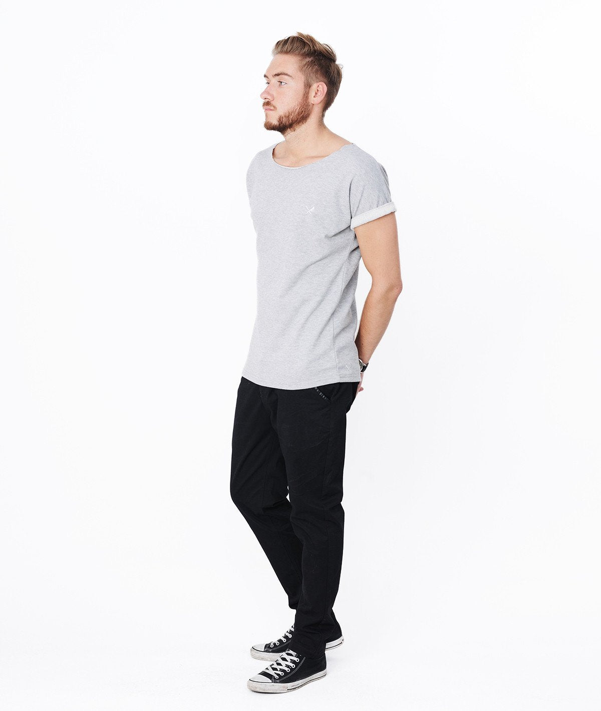 CUTTED NECK sweat-t-shirt by Distorted People