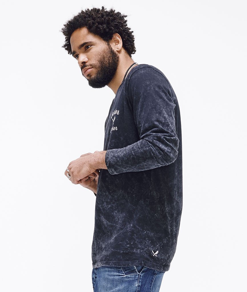 BB BLADES CHEST crew neck Longsleeve by Distorted People